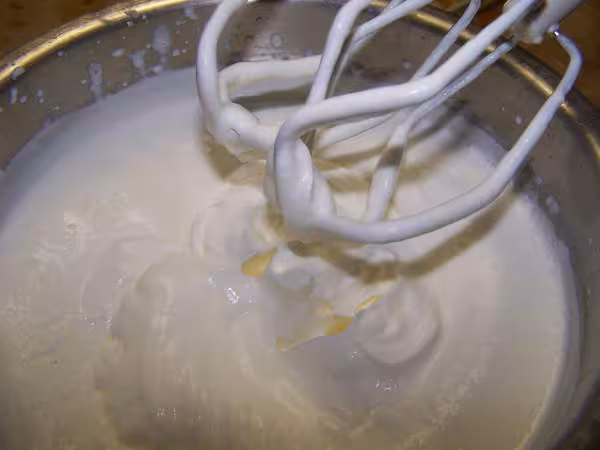 Creme apres avoir fouette 2 minutes