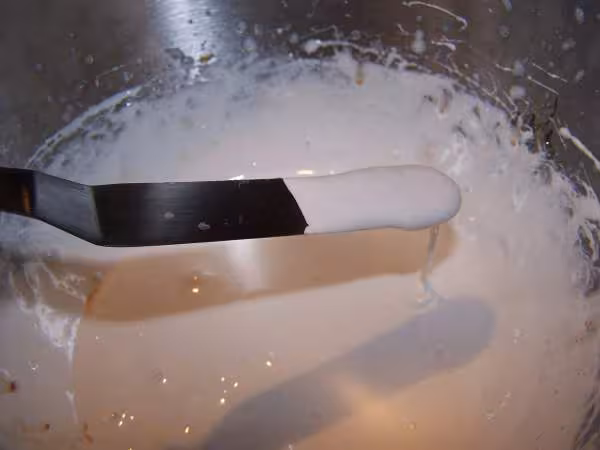 La meringue italienne est prete mais un peu molle