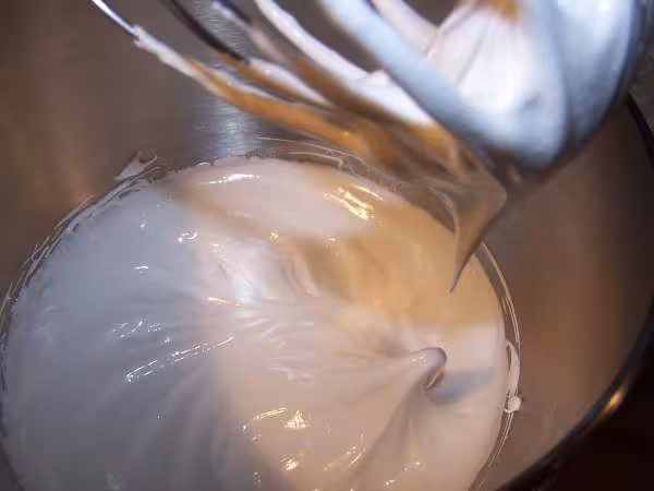 Meringue suisse montee en neige