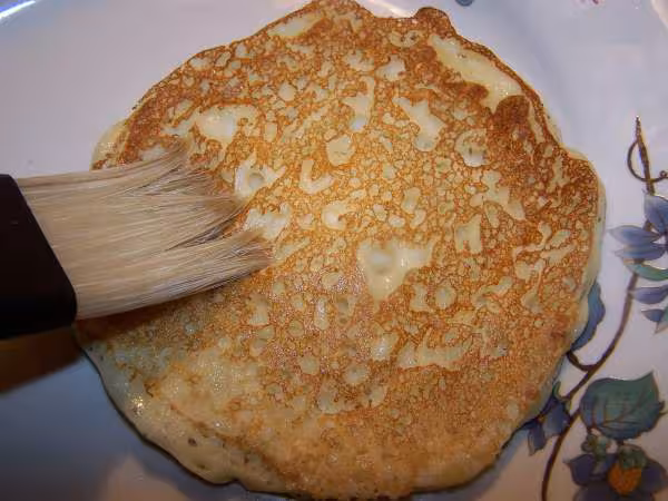 Pancakes faibles en gras on enduit de beurre quand meme