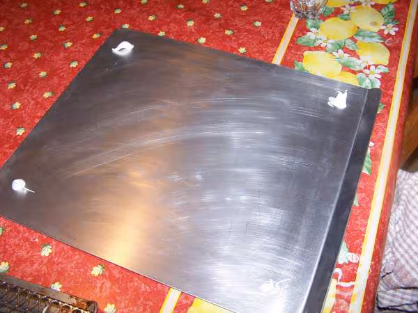 Quelques points de meringue sur la plaque