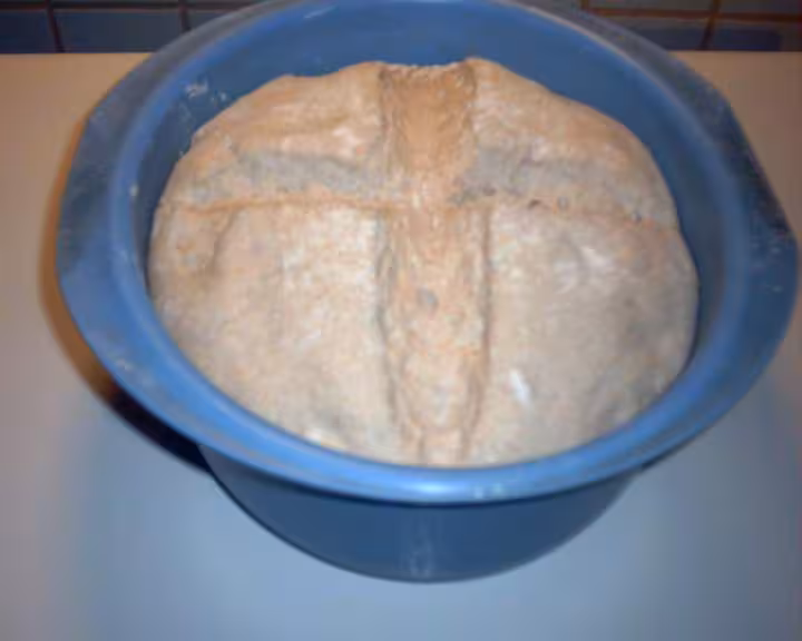 1er pain au levain avant cuisson en cocotte