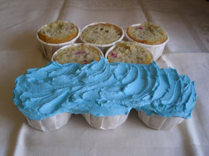 Cupcake cake