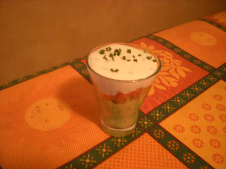 Verrine avocat saumon creme fraiche