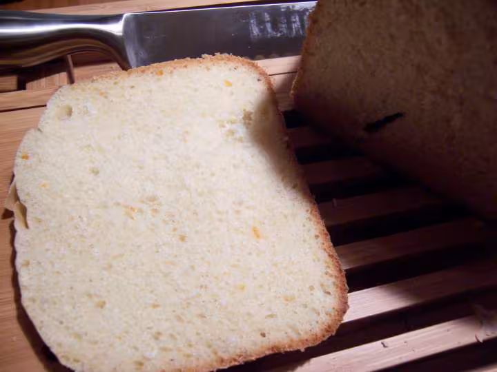 Pain brioche a l orange coupe