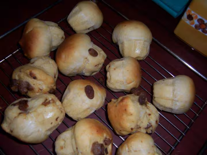 Petites brioches legeres au fromage blanc et raisins secs