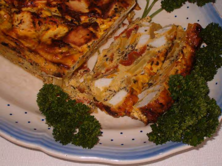 Cake courgettes et tomates jaunes avec feta