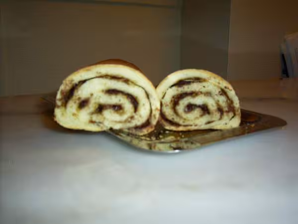 Coupe pain brioche a la pralinoise
