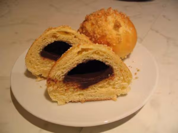 Brioche fourree au chocolat