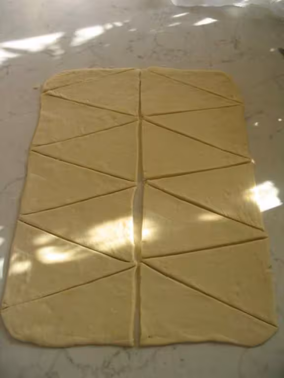 Croissant decoupe base 10cm