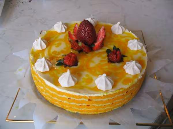 Gateau mousse champagne fraise