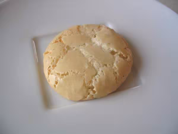 Macaron cuit sur plaque chaude