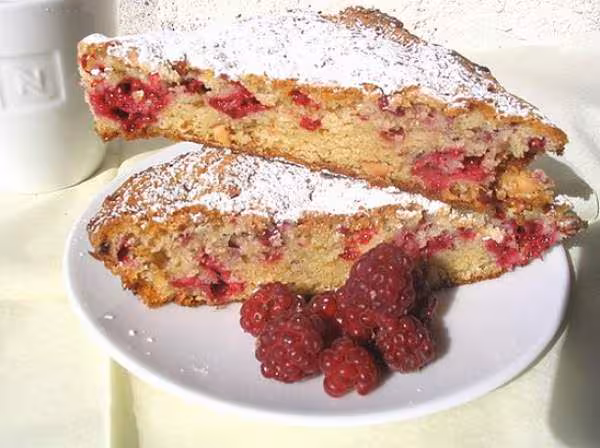 Moelleux au chocolat blanc et aux framboises