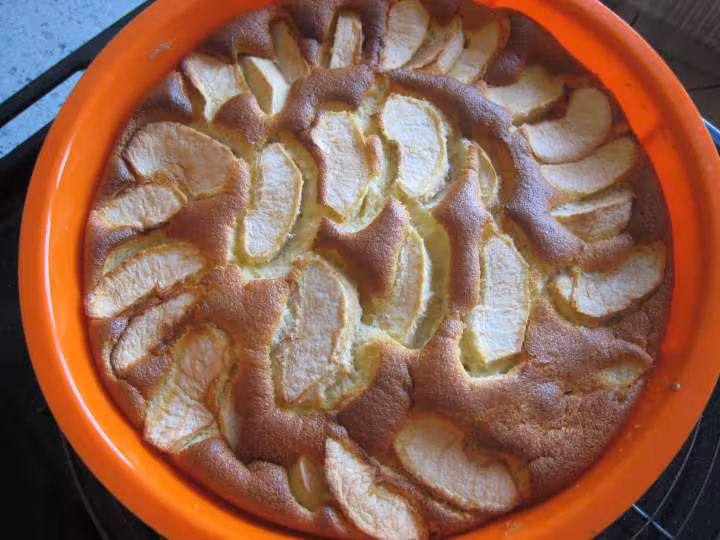 Gateau aux pommes cancoillote