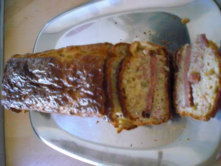 Cake au chorizo et au jambon cru 2