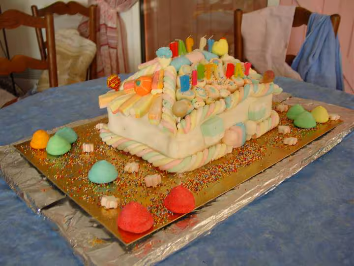 Photo gateau anniversaire de ma poupee
