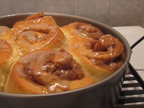 Cinnamon rolls closer