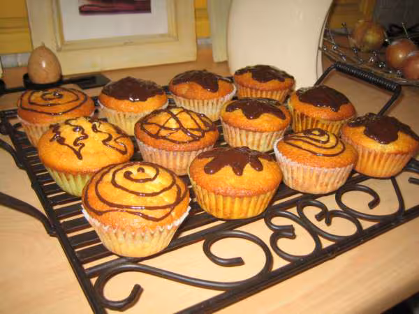 Glacage des muffins au cheesecake a la banane