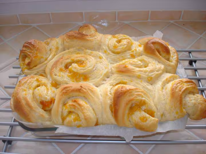 Brioche chelsea a la confiture d abricot