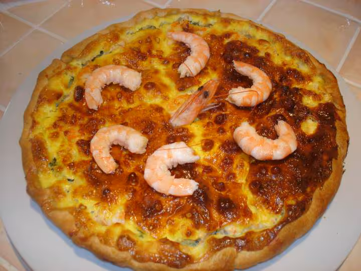 La tarte a ma facon sortant du four et decore