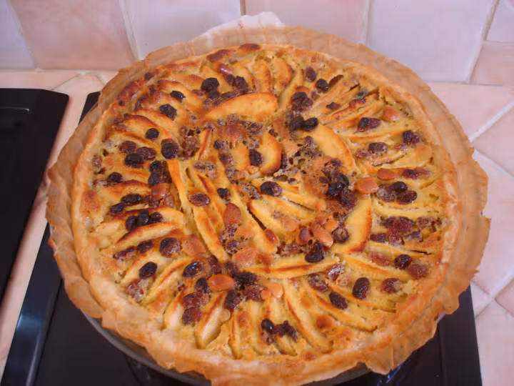 Tarte aux pommes et nougat tendre