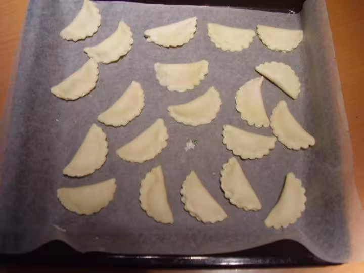 Chaussons ricotta persil avant cuisson