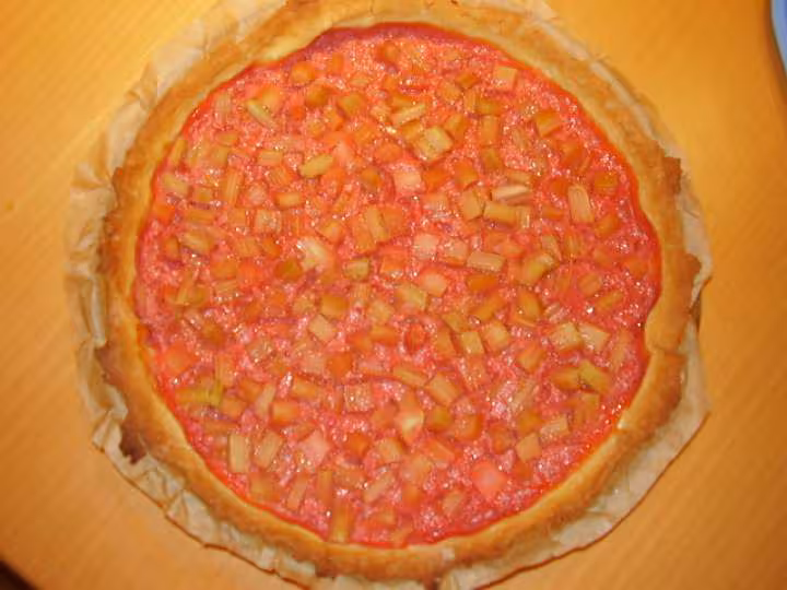 Tarte rhubarbe et compote de fraises