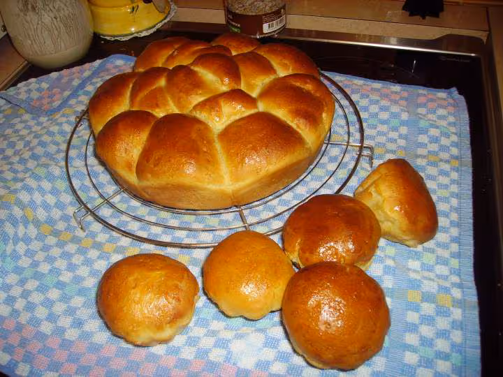 La brioche mie filante et ses petites briochettes