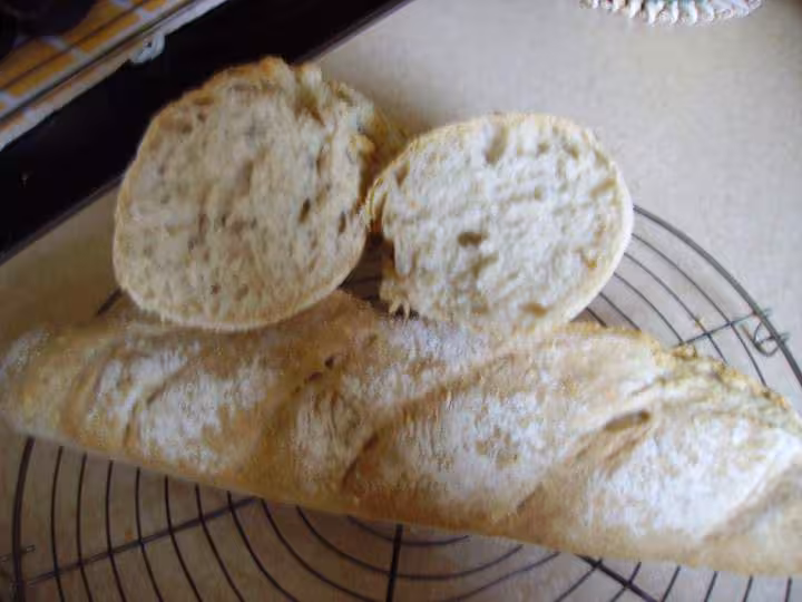Le pain au levain baguettes