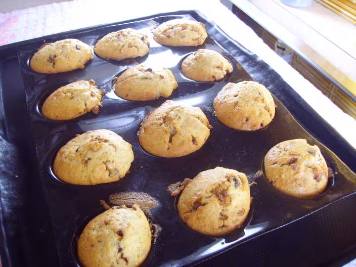 Muffins aux epices et pepites de chocolat et nougatine