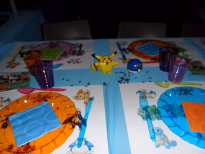 Table pokemon