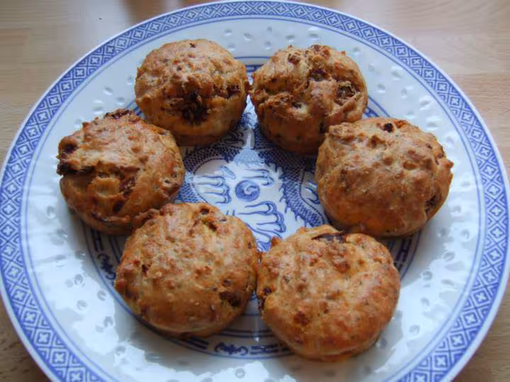 Muffins aux tomates sechees