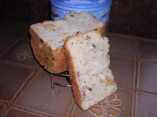 Pain viennois aux raisins decoupe