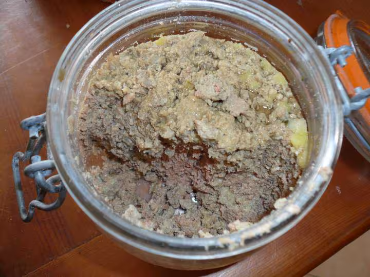 Bocal de pate de foie de volaille