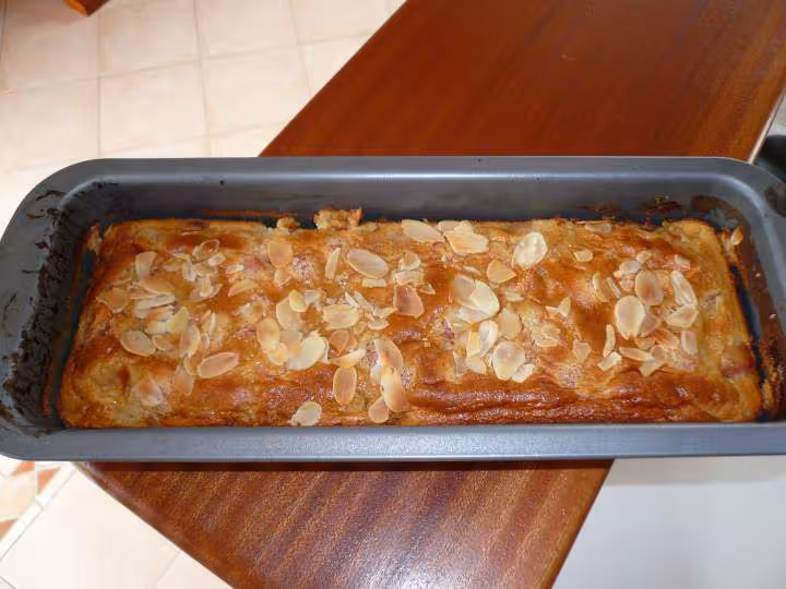 Clafoutis aux cerises parseme d amandes
