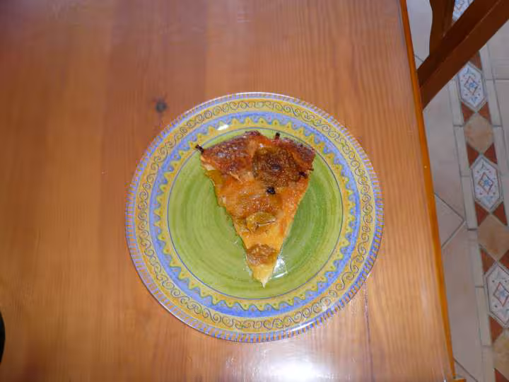 Une part de clafoutis au reine claude