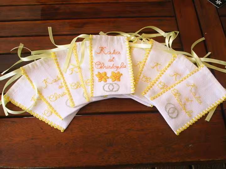 Sachet dragee point de croix