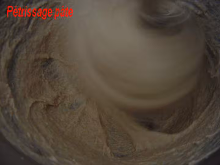 Petrissage de la pate 1