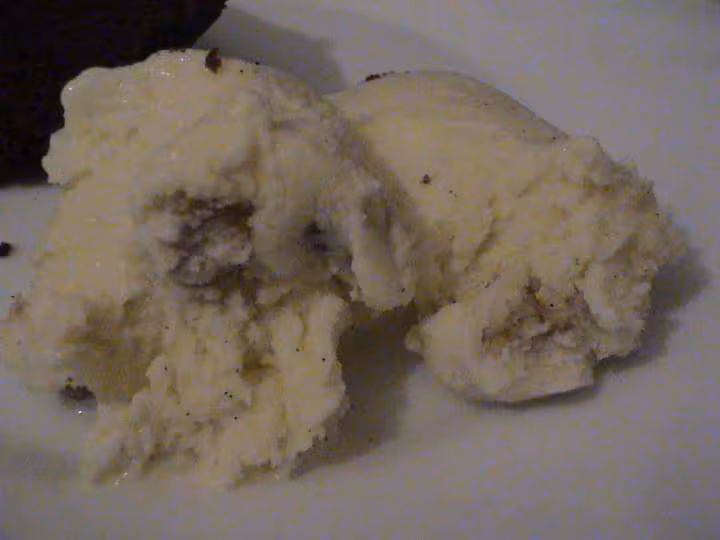 Glace vanille noix de pecan grenadine34