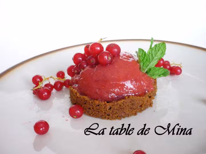 Coques aux fraises sur sables speculoos