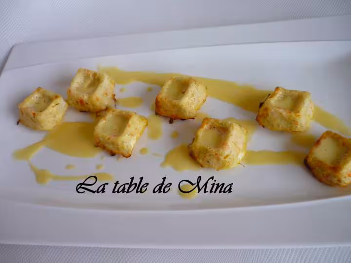 Flans de poireaux au surimi et sauce hollandaise