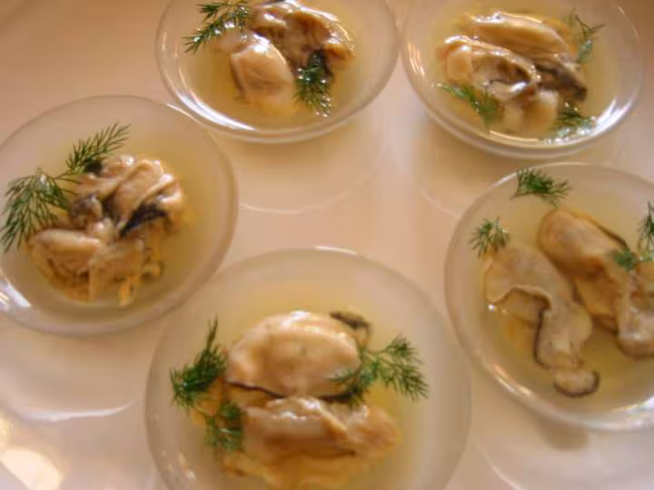 Huitres en gelee de sauterne