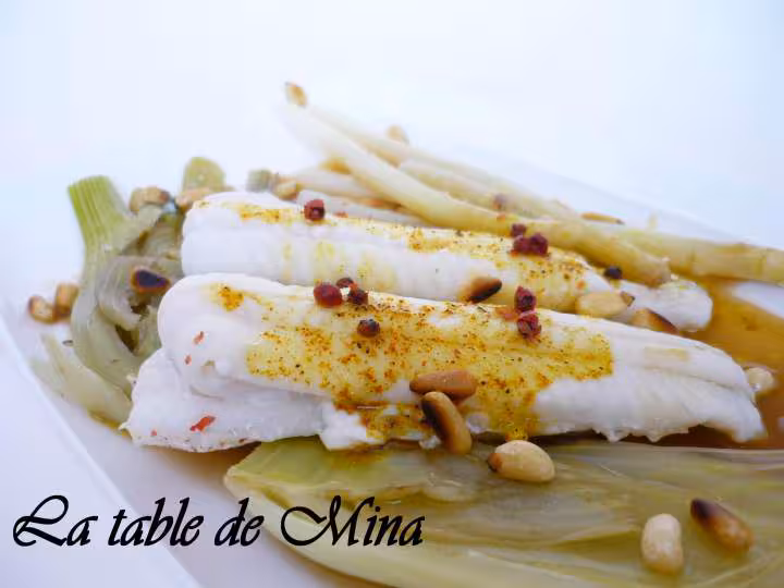 Sole a la vapeur sauce aux pignons et huile de curry