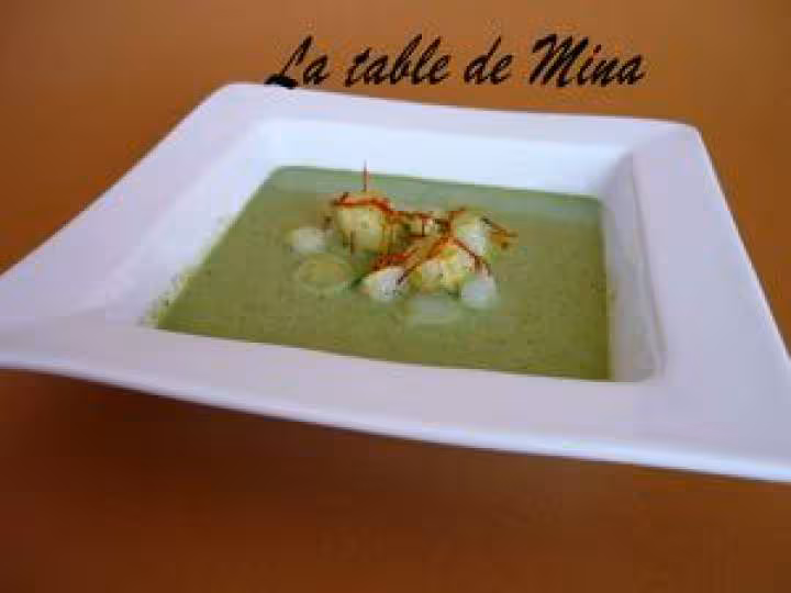 Veloute de cresson au safran et aux petoncles