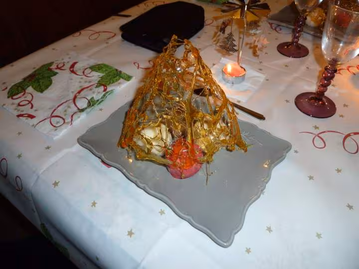 Sapin de caramel et ses boules de glaces 5