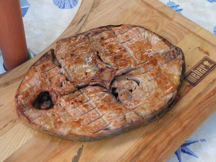 Steak de thon au gingembre