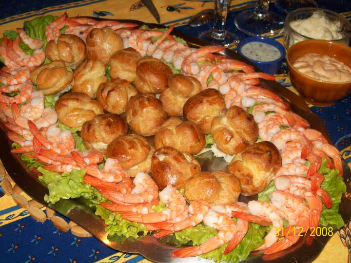 Choux au foie gras et crevettes