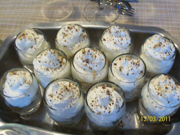 Creme fouettee relevee de poivre de sechouan sur mousse de saumon