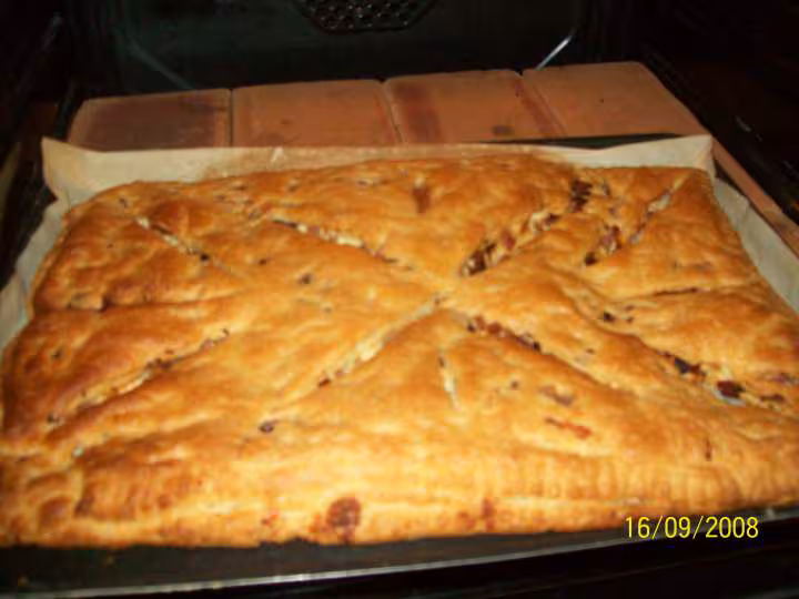 Fougasse feuilletee aux lardons et fromage