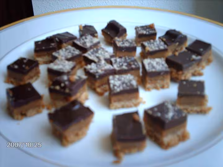 Bouchees caramel choco presentation